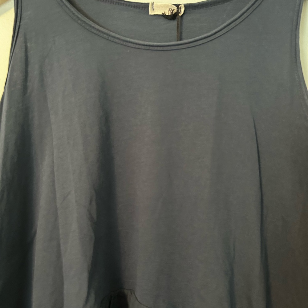 Made in Italy Hi/lo style top in Cotton. Never worn. Tag still on. - Picture 3 of 5